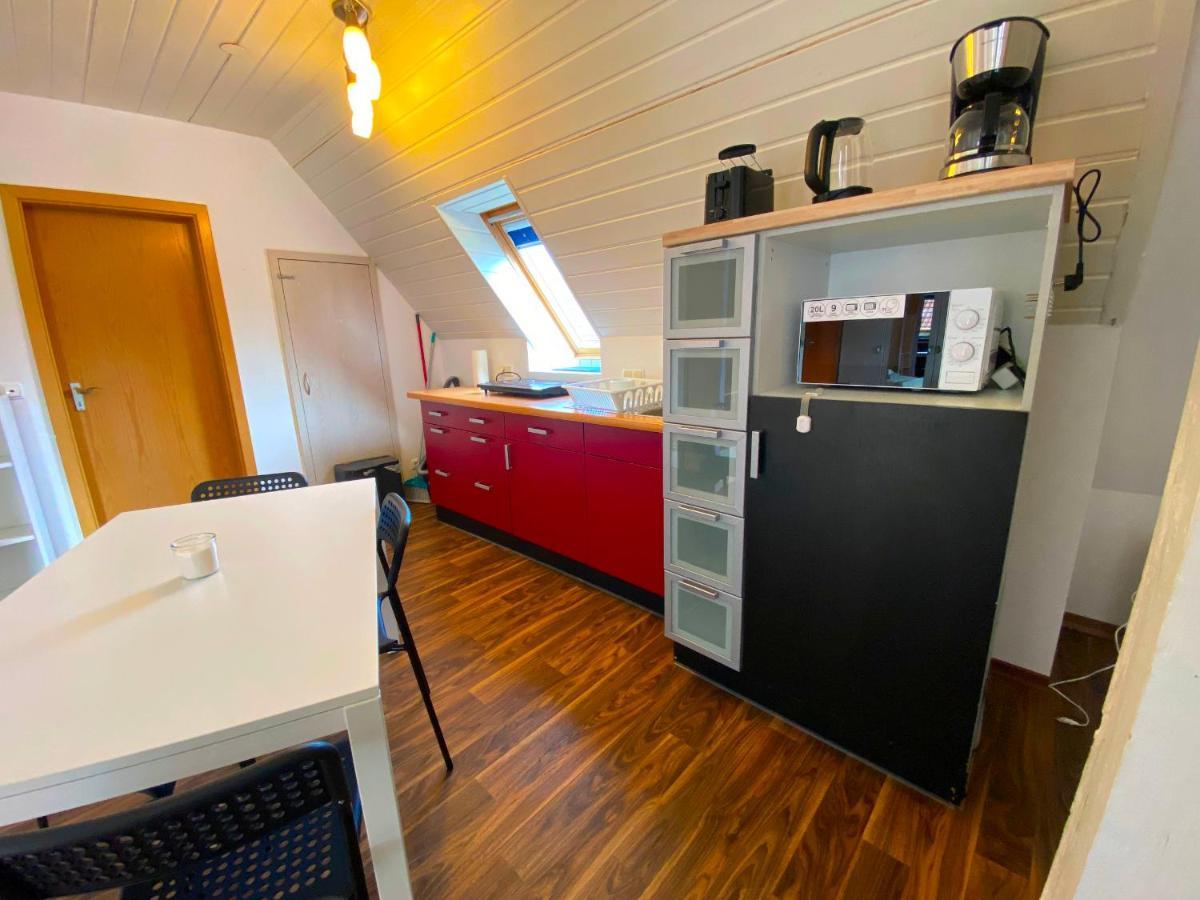 Ferienzimmer * Fischach