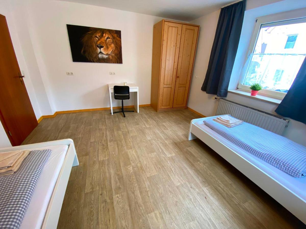 Ferienzimmer * Fischach
