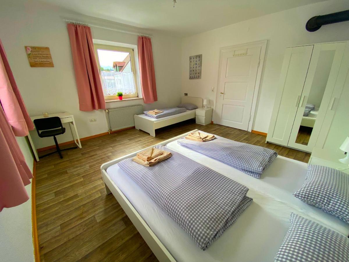 Apartment Ferienzimmer *